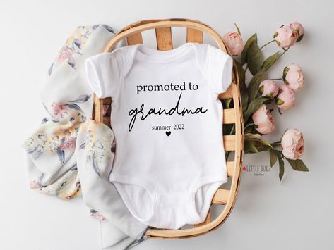 Grandma Onesie, Baby Onesie Gift, Announcement Onesie, Pregnancy Announcement Onesie, Personalized Baby Onesies, Baby Due Date, Custom Baby Onesies, Personalized Onesie, Custom Onesies