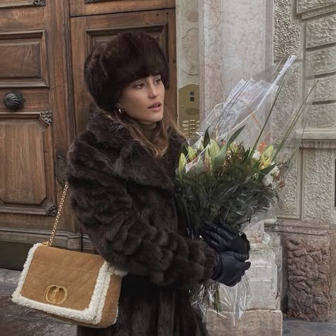 Estilo Rachel Green, Russian Winter, Winter Fits, Winter Aesthetic, Mode Inspo, 인물 사진, Rich Girl, Look Vintage, French Girl