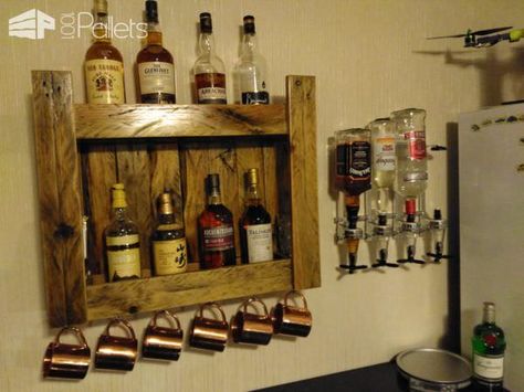 Home Bar Diy, Whisky Regal, Whiskey Rack, Diy Bike Rack, Diy Cupboards, Repurpose Pallets, Pallet Lounge, Pallet Bar Diy, Bar Diy