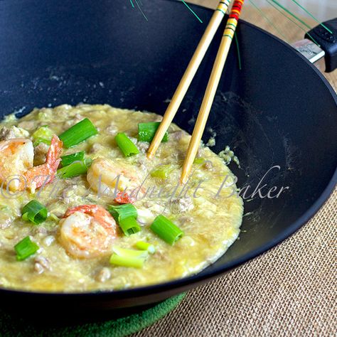 Shrimp with Lobster Sauce Lobster Sauce Recipe, Shrimp With Lobster Sauce, Butterfly Shrimp, Lobster Sauce, Khmer Food, Wok Cooking, Prawn Recipes, Lobster Recipes, Snow Peas