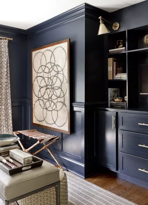 Crown molding is typically a hallmark in traditional and classically-styled homes, but this element can add interest to any home. Here are 13 of our favorite crown molding ideas in case you're thinking about adding this element to your walls. Masculine Office Decor, Navy Paint Colors, Navy Blue Paint, Navy Paint, Dark Blue Walls, Blue Paint Colors, Blue Rooms, Family Room Design, Decoration Inspiration