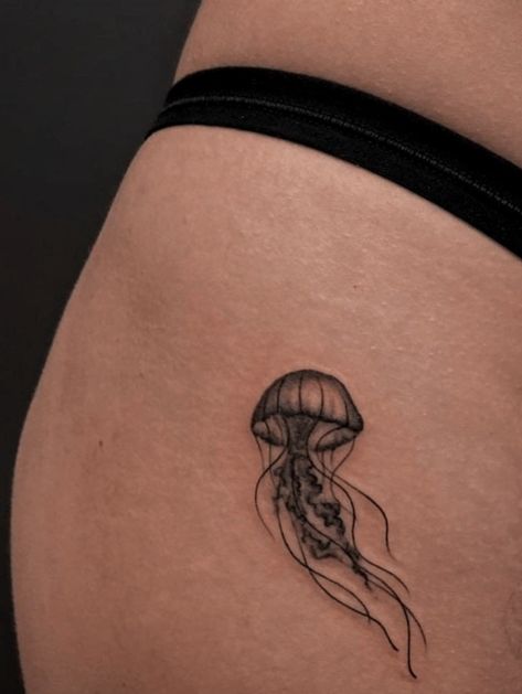 𝐓𝐚𝐭𝐭𝐨𝐨𝐬 Outer Banks Tattoo Ideas, Outer Banks Tattoo, Obx Tattoos, Mini Tats, Tattoo Inspo, Outer Banks, Banks, Tatting, Tattoo Ideas