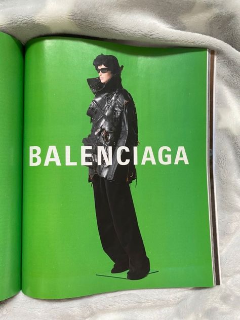 Inspo, balenciaga, magazine, fashion. Inspo Model Aesthetic Photoshoot, Aesthetic Photoshoot, Publicidad Creativa, Model Ideas, Model Lifestyle, Magazine Fashion, Model Aesthetic, Student Fashion, Future Life