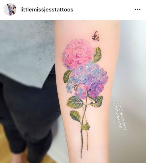 Colourful Flower Tattoo, Best Feminine Tattoos, Hydrangea Tattoo, Lilac Tattoo, Colour Tattoo For Women, Tattoo Wedding, Colour Tattoo, Floral Tattoos, Foot Tattoos For Women