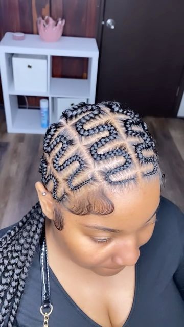 Medusa Stitch Braids, Medusa Braids, Stitched Braids, Feed In Braids Hairstyles, Hair Buns, Stitch Braids, Protective Hairstyles Braids, Feed In Braid, Cornrows Braids