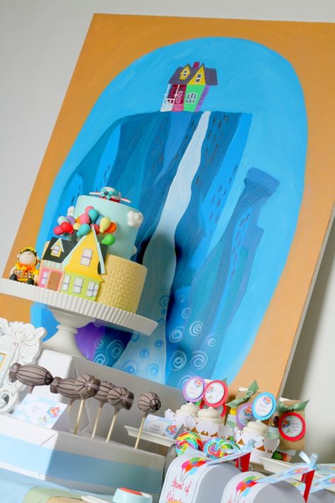 Party Printables | Party Ideas | Party Planning | Party Crafts | Party Recipes | BLOG Bird's Party: Up Movie Inspired Birthday Party Up Printables Pixar, Up Themed Birthday Party, Up Themed Party, Pixar Party, Up Birthday Party, Up Movie, Birthday Party Desserts, Movie Birthday, Disney Up