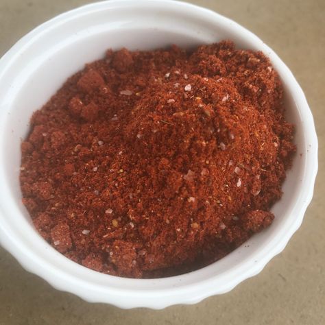 Diy Seasonings, Berbere Spice, Ethiopian Cuisine, Seasoning Blends, African Cooking, Spice Mix Recipes, Homemade Spice Blends, Ethiopian Food, Hot Sauces