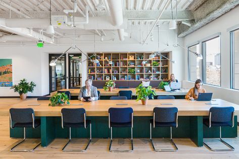 Hot Desking, Contemporary Office Design, Desk Size, Work Room, Collaboration Space, Workspace Inspiration, Workspace Design, Clean Office, Desk Design