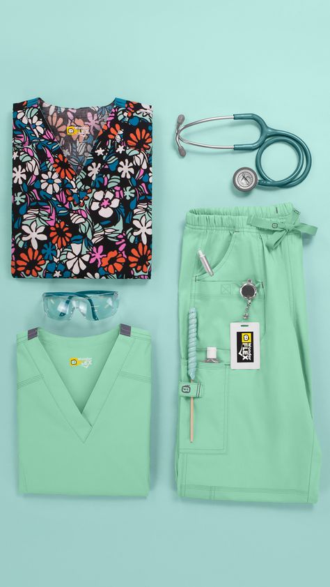 Patterned Scrubs, Cardio Aesthetic, Hospital Clothes, Nurse Outfit Scrubs, Unique Scrubs, Medical Scrubs Fashion, Fun Scrubs, Wonderwink Scrubs, Print Design Trends