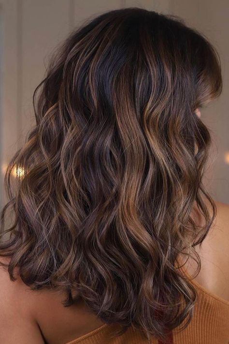 Dark Brown Mid Length Curly Hair, Deep Caramel Highlights, Honey Bayalage Brunette Curly, Highlight For Dark Brown Curly Hair, Lowlights For Brown Hair Curly, Brunette Lowlights Curly Hair, Hair Highlights For Dark Hair Curly, Black Curly Hair Brown Highlights, Black Hair Balayage Curly