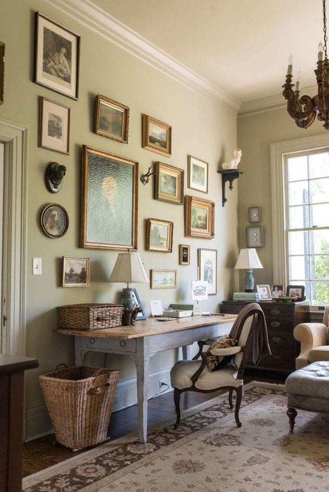 Antebellum Home, Glam Pad, Interior Decorating Styles, Decorating Style, Shabby Chic Furniture, Vintage Modern, Chic Furniture, Country Decor, Interior Architecture Design