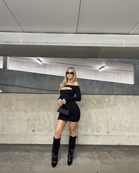 Jess Hunt, Girls Night Outfit, 23 And Me, All Black Everything, Night Outfits, Black Outfit, Makeup Routine, Concert Outfit, Girls Night