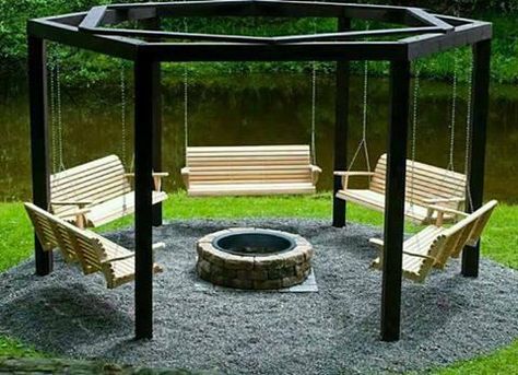 Amazing firepit idea-- with the best seats ever! Diy Fire Pit Ideas, Moderne Have, Fire Pit Swings, Fire Pit Seating, Interior Minimalista, Wooden Swings, Diy Fire Pit, Backyard Fire, Cool Ideas