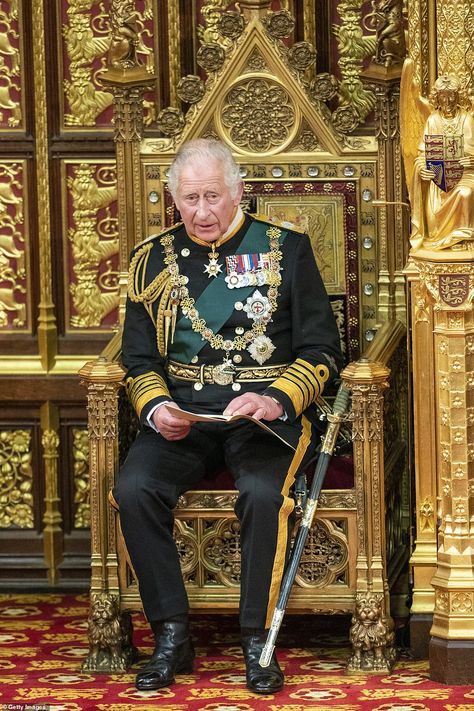 Coronation Robes, Queen's Coronation, Royal Family News, British Monarchy, Boris Johnson, Prince George, King George, Prince Charles, Military Uniform