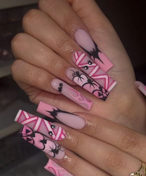 Nail For September, Cute Long Halloween Nails, Long Halloween Nail Designs, Pink Fall Nails Designs, Witch Halloween Nails, Cute Pink Spooky Nails, Pink Spiderweb Nails Acrylic, Cool Halloween Nails, Purple Halloween Nail Designs