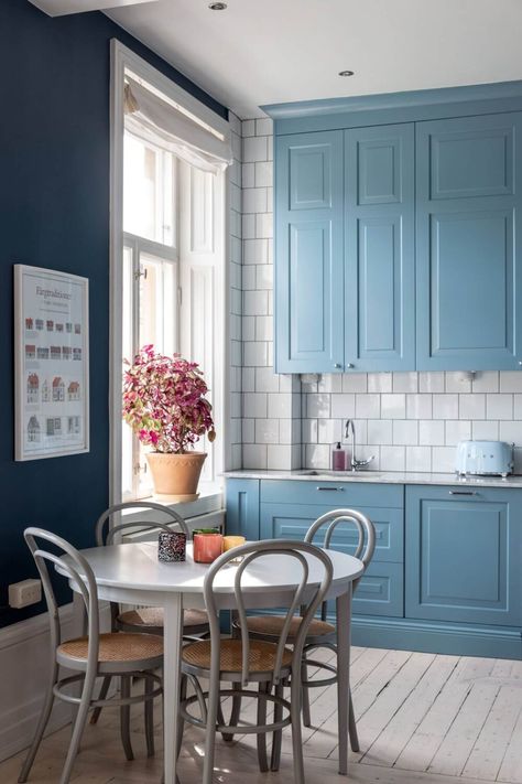 Dutch Boy Color of the Year 2025: Mapped Blue 16 Blue Kitchen Cabinets Ideas, Blue Sitting Room, Light Blue Kitchen Cabinets, Bedroom Home Office Ideas, Light Blue Kitchen, Semi Open Kitchen, Dark Grey Living Room, Grey Walls Living Room, Light Blue Kitchens