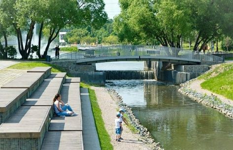 Riverbank Landscape, Riverside Plaza, Streetscape Design, Landscape Stairs, Water Architecture, Urban Design Diagram, Urban Design Graphics, Urban Design Concept, Linear Park