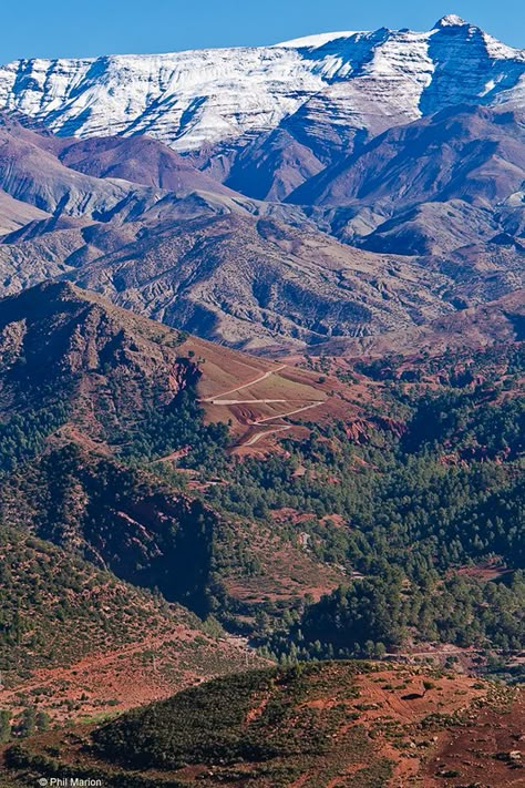 Destination Unknown, Atlas Mountains Morocco, Hot Desert, Earth Pictures, Great Plains, Morocco Travel, Mountain Road, Atlas Mountains, Ancient Cities