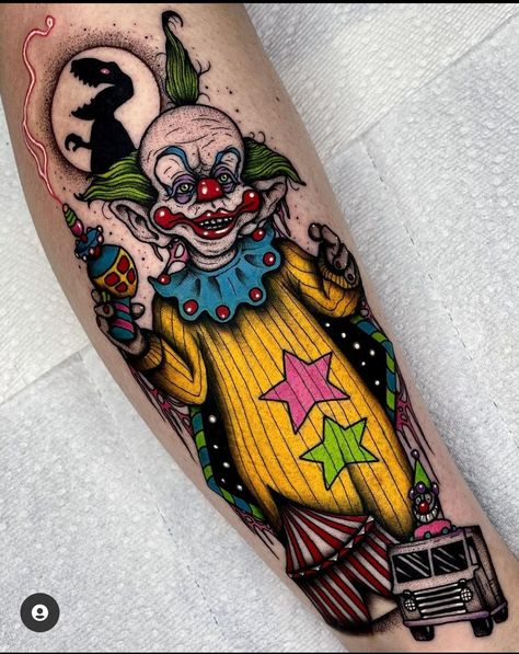 Colourfull Tattoo Designs, Clown Leg Tattoo, Clown Sleeve Tattoo, Killer Klowns Tattoos, Clown Tattoo Sleeve, Killer Klowns From Outer Space Tattoos, Killer Clown Tattoo, Shorty The Clown, Creepy Clown Tattoo