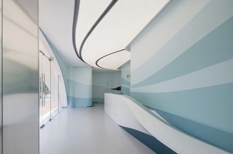 Healthcare Interior Design, Cabinet Medical, Hospital Interior, Rehabilitation Center, Water Projects, Environmental Graphic Design, Fluid Design, Hospital Interior Design, Hospital Design