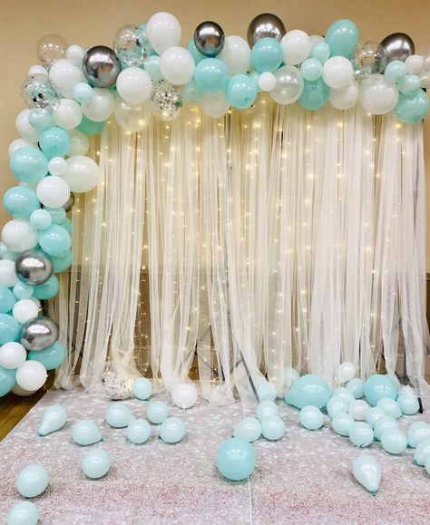 Beautiful elegant teal, white, silver balloon backdrop. Tiffany Blue Sweet Sixteen Backdrop with lights. Sweet 16 Teal And Silver, Turquoise Sweet 16 Decorations, Teal And White Birthday Decorations, Aqua Sweet 16 Decorations, Backdrop With Lights And Balloons, Blue Sweet Sixteen Party Ideas, Tiffany Blue Balloons, Teal White And Silver Party Decorations, Light Blue And Silver Party Decorations