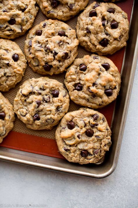 Peanut Butter Oatmeal Chocolate Chip, Peanut Butter Oatmeal Chocolate Chip Cookies, Peanut Butter Oats, Peanut Butter Oatmeal Cookies, Soft Chocolate Chip Cookies, Oatmeal Chocolate Chip, Peanut Butter Oatmeal, Oatmeal Chocolate, Butter Cookie