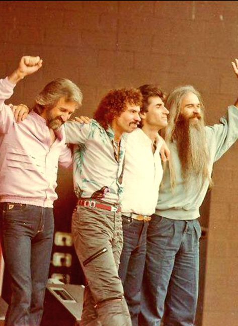 The Oak Ridge Boys, Country Music Hall Of Fame, Play That Funky Music, Country Bands, Funky Music, Mighty Oaks, Celebrity Music, Grand Ole Opry, Country Blue