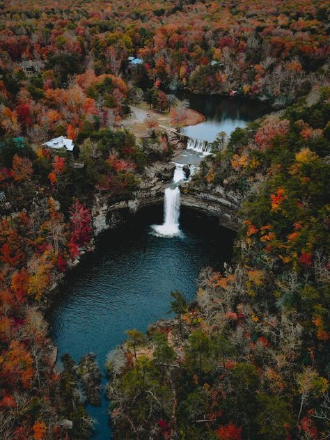 Desoto Falls and Desoto State Park near Fort Payne, Alabama. Isn't that lovely? (aerial view) Desoto Falls, Fall Fishing, Creepy Houses, Scenic Travel, Lookout Mountain, Kayak Adventures, Autumn Park, Nature Trail, Inspiring Images