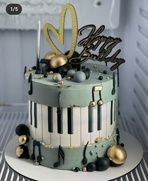 Musical Themed Cake, Piano Themed Cake, Cake Piano Birthday, Piano Theme Birthday Party, Music Birthday Cake For Men, Piano Birthday Party Ideas, Music Cake For Men, Music Decorations Party, Music Cakes Birthday