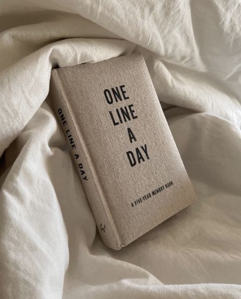 One Line A Day Journal, Line A Day Journal, 5 Year Journal, One Line A Day, Day Journal, Memory Keepers, Guest Experience, Day Book, Memory Books