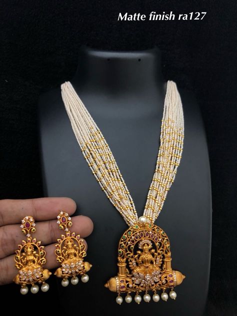 Temple Jewellery available at Ankh Jewellery For booking WhatsApp on +91 9619291911.... Small Pearls Indian Jewellery, Jewllary Design, Antique Pearl Necklace, Antique Wedding Jewelry, Temple Jewelry Necklace, Antique Necklaces Design, Buy Gold Jewelry, Antique Pins, Temple Jewelry