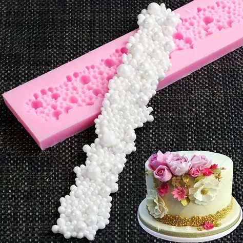 Cake Borders, Cake Decorating With Fondant, Cupcake Mold, Formy Silikonowe, Chocolate Fondant, White Wedding Cake, Fondant Silicone Molds, Sugar Craft, Diy Baking