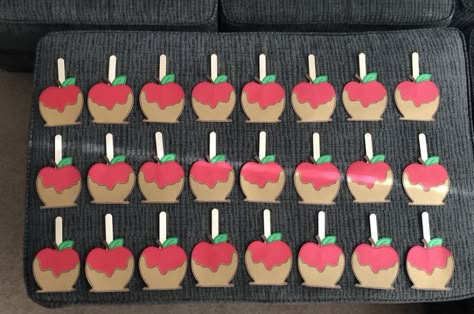 Caramel Apple Bulletin Board, Candy Door Decs, Fall Door Decs Ra, Halloween Door Decs, Door Decs Ra, Apple Bulletin Boards, Door Name Tags, Res Life Door Decs, Ra Door Tags