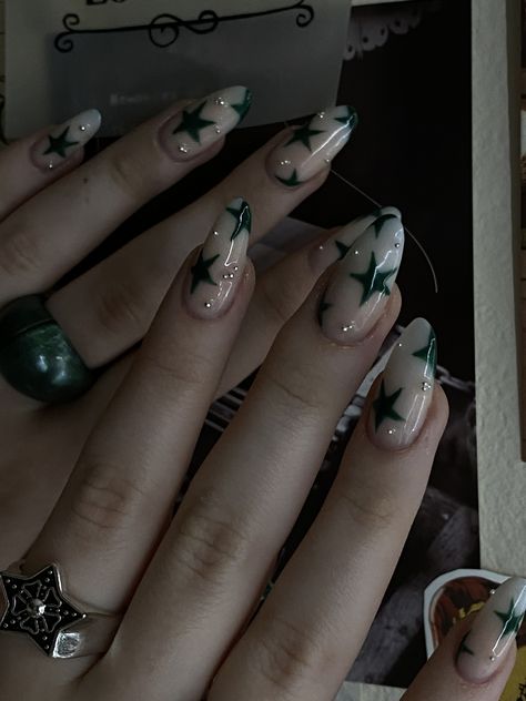 Skater Nails Aesthetic, Conan Gray Nails Inspired, Nail Inspo Alt, Rocker Nails Punk, Edgy Nails Acrylic Grunge, Rockstar Gf Nails, Rocker Nails, Music Festival Nails, Rockstar Nails