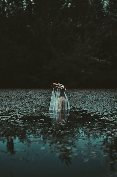 Spooky Shoot, Nature Film, Lake Photoshoot, Water Shoot, Runaway Bride, Halloween Photography, Water Aesthetic, Water Nymphs, Halloween Photoshoot