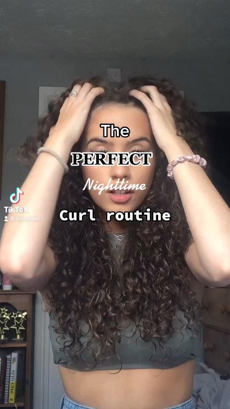 Curl Routine, Hair Styles Curly Hair, Styles Curly Hair, Hair Styles Curly, Silk Duvet, Silk Bed, Curly Hair Care Routine, Night Hairstyles, Curly Hair Videos