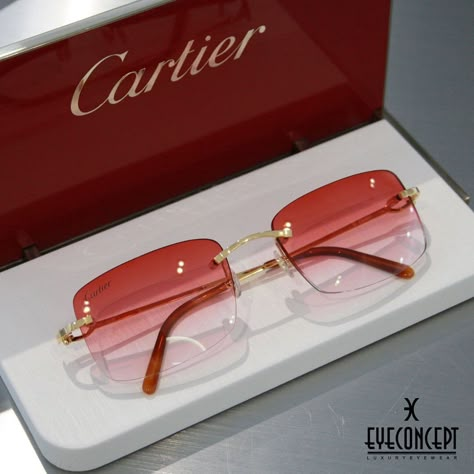 Pretty Sunglasses, Classy Glasses, Streetwear Jewelry, Dope Jewelry Accessories, Funky Glasses, Luxury Glasses, Red Gradient, Glasses Fashion Women, Fancy Watches