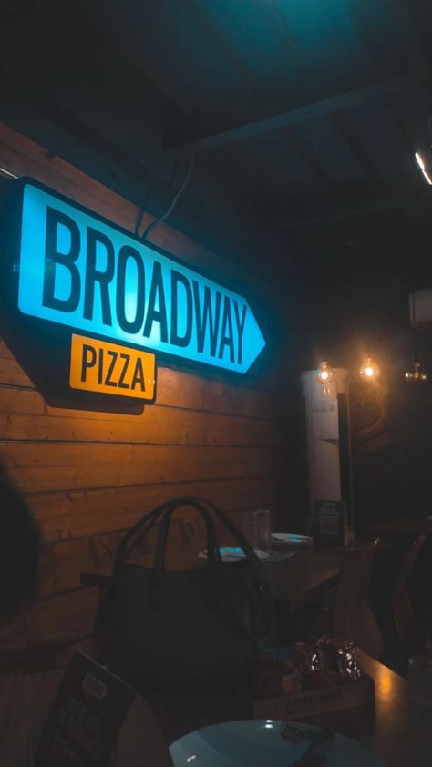 Broadway Pizza, Instagram Food Pictures, Beautiful Winter Pictures, Short Instagram Quotes, Beautiful Summer Wallpaper, Clever Captions, Clever Captions For Instagram, Wallpapers Cartoon, Birthday Post