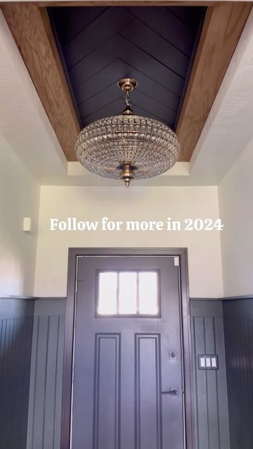 Abigail Risic |Builds•DIY•Flips•Design| on Instagram: "Coming in at number 4 is this entryway makeover with my favorite ceiling ever! Stay tuned for 1, 2 and 3! Save this for inspiration and let me know what you think! #accentceiling #trayceiling #entryway #diyer #womenwhobuild" Ceiling Entryway Ideas, Entryway Ceiling Ideas, Entryway Ceiling, Build House Ideas, Entry Remodel, Accent Ceiling, Entryway Makeover, Build House, Tray Ceiling