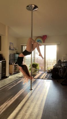 Intermediate Pole, Pole Fitness Inspiration, Pole Fitness Moves, Pool Dance, Pole Moves, Pole Tricks, Pole Art, Pole Dancing Fitness, Pole Dance Moves