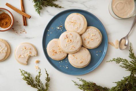 Iced Coquito Cookies - Recipes | Goya Foods Coquito Cookies, Pistachio Coquito, Puerto Rican Coquito, Coconut Eggnog, Cream Of Coconut, Delicious Holiday Desserts, Coconut Icing, Festive Desserts, Tres Leches