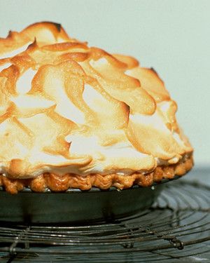 Mile-High Lemon Pie Recipe | Martha Stewart Merangue Pie, Lemon Pie Recipe, Lemon Cakes, Martha Stewart Recipes, Lemon Meringue Pie, Fruit Dishes, Lemon Pie, Meringue Pie, Lemon Desserts