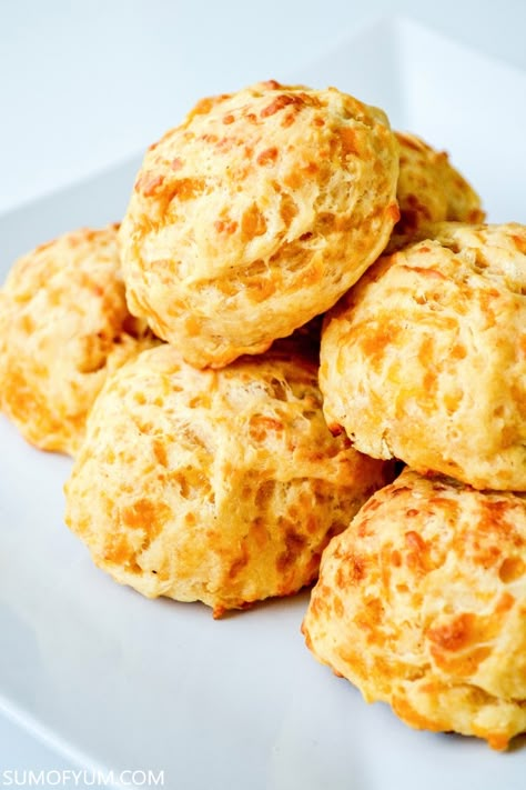 Buiscits Recipes Cheese, Baking Powder Cheese Biscuits Recipe, Cheesy Drop Biscuits Easy, Small Batch Cheddar Biscuits, Cheese Drop Biscuits Easy, Cheesy Buiscits, Cheddar Biscuits From Scratch, Best Cheese Biscuits, Mini Cheddar Biscuits