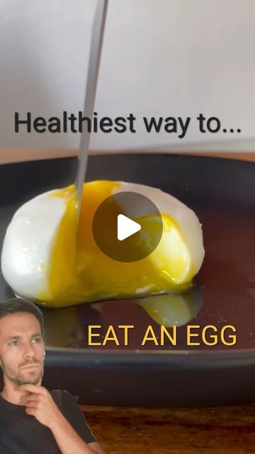 How To Make A Poached Egg Easy, Eggs Poached, Keto Egg Fast, How To Make A Poached Egg, Cooking Eggs, Perfect Poached Eggs, Lee Marvin, Health Myths, Egg Fast