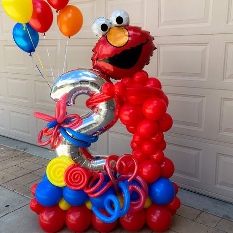 Cute Balloons, Balloons Bouquet, Balloons Decor, Signs Decor, Elmo Party, Elmo Birthday, Balloon Ideas, Sesame Street Birthday, Birthday Centerpieces