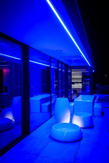 Outside Lounge, Photo Bleu, Blue Aesthetic Dark, Dark Blue Wallpaper, Everything Is Blue, Light Blue Aesthetic, Led Band, Blue Aesthetic Pastel, Blue Pictures