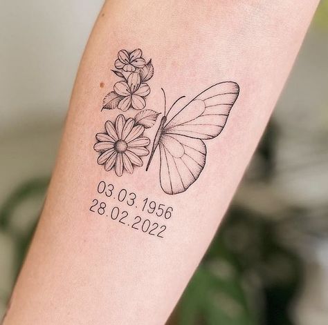 Minimal Remembrance Tattoo, Tattoo Ideas After Losing A Loved One, Grandma Inspired Tattoos, Mom Passing Tattoos, Tattoos For Parents That Have Passed, Tree Memorial Tattoo, Tattoo Ideas Parents Mom And Dad, Dead Mom Tattoo, Tattoos For Your Grandma