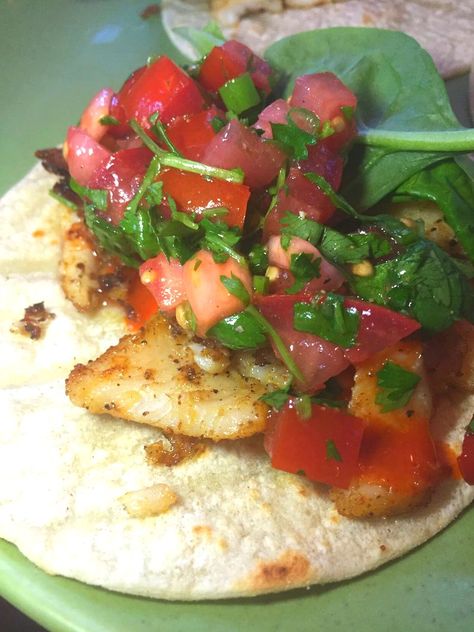 A garlic and onion free way to take care of taco cravings. Fodmap Lunch, Fodmap Recipes Dinner, Low Fodmap Recipes Dinner, Low Fodmap Diet Recipes, Fodmap Diet Recipes, Paleo Lunch, Low Fodmap Recipes, Low Fodmap Diet, Dinner Appetizers