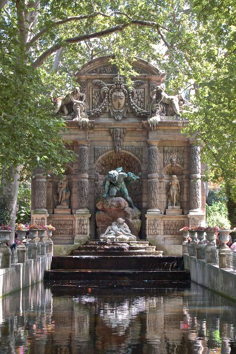 Medici Fountain Paris, Medici Palace, Paris Park, Marie De Medici, Paris Black And White, Gardens Of The World, Paris Architecture, Inspirational Photography, Paris Trip