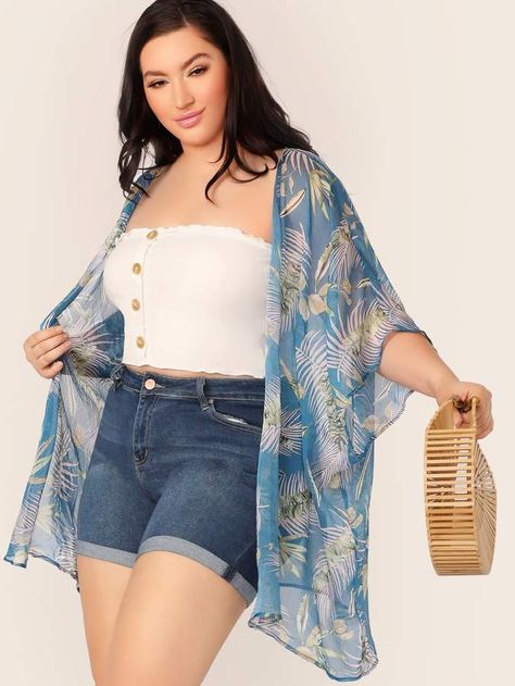 Goa Outfits, Kimono Outfit, Plus Size Kimono, Plus Size Summer Outfits, Curvy Shorts, Print Kimonos, Diy Dress, Curvy Outfits, Spring Summer Outfits